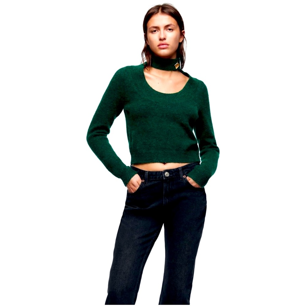 Zara cropped scoop neck sweater with choker gold button snap size M